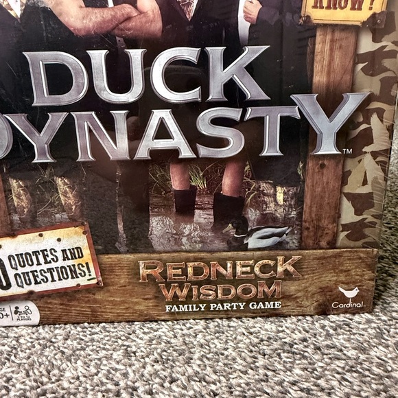 Duck Dynasty Redneck Wisdom Family Party Game - Picture 2 of 6